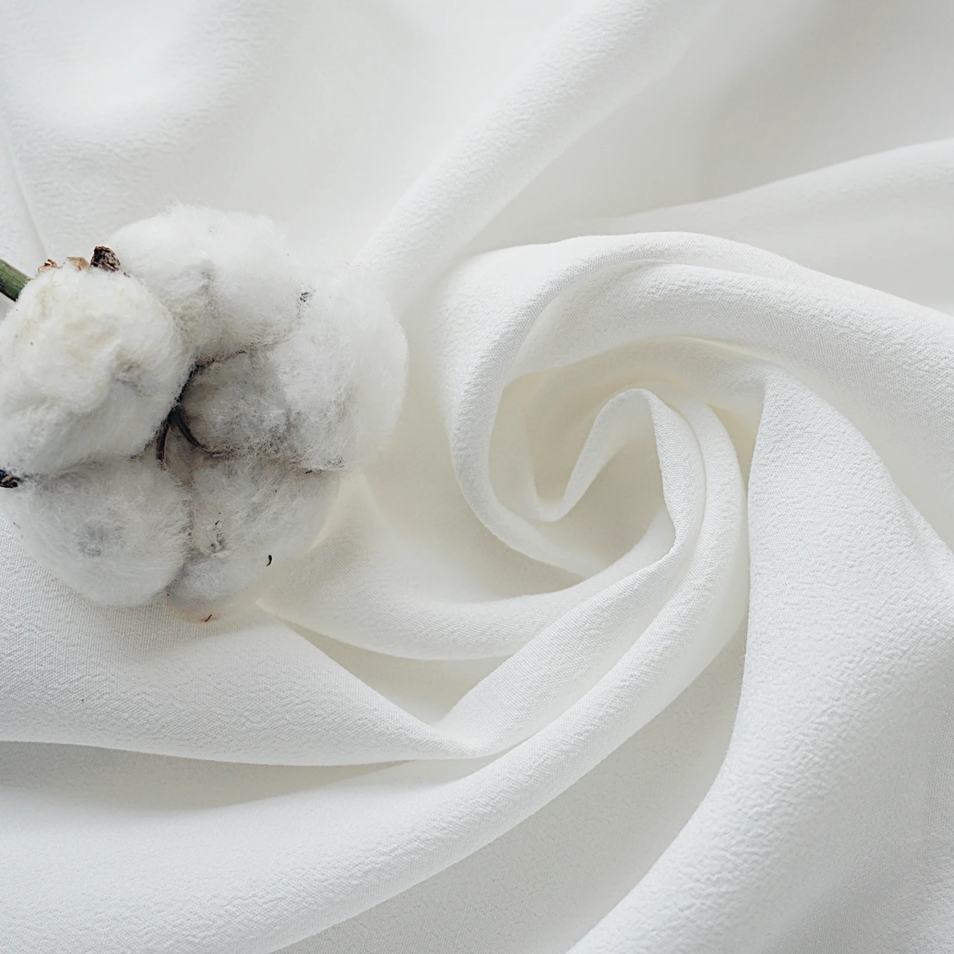 Популярная 100% тканая 120D * 30R вискозная ткань из Тайланда