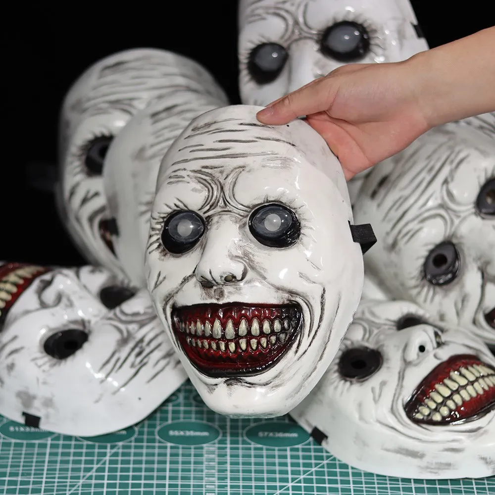 Horror the Exorcist Smiling Face Demon Mask Cosplay Evil Creepy Ghost Skull Plastic Masks Halloween Carnival Party Costume Props