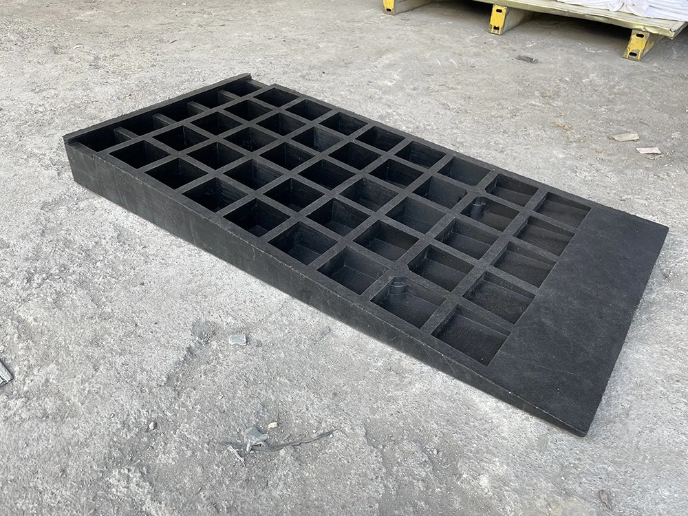 Rubber Kerb Ramp for Roadway Durable Curb Ramp for Safe Navigation factory