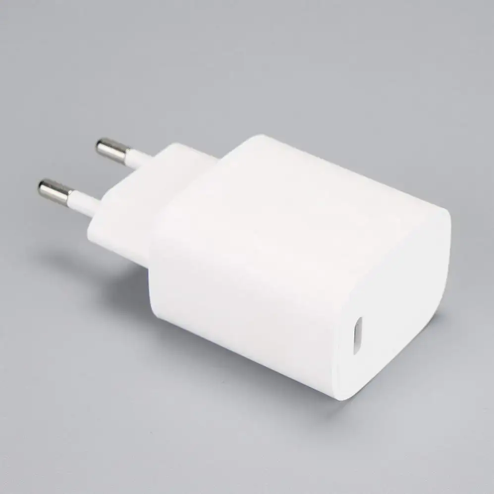 EU Europe Plug Pin PD20W Max White OEM logo USB charger fast charging 3.0 mobile phone adapter portable EU / US plug-in mobile charger fast charging
