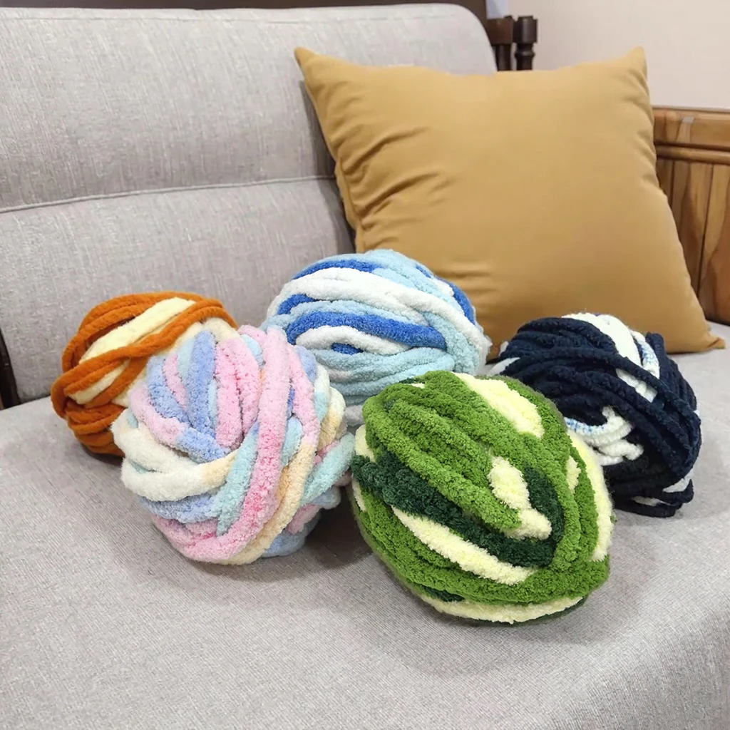 Factory Direct Hand-Knitted Blanket Chunky Chenille Yarn Super Thick Ice Thread Washable Polyester Material Fancy Pet Nests