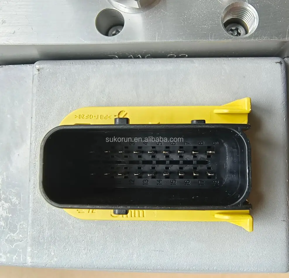 Genuine Urea Dosing Def Pump Emitec Square Plug Adblue Pump For Man D20