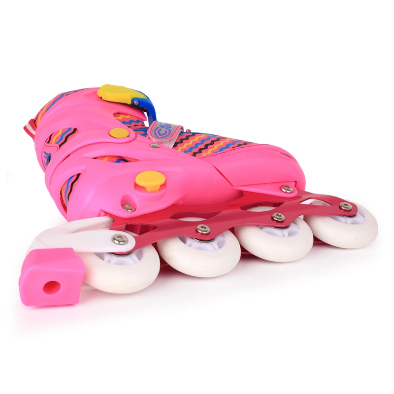 На сегодняшний день популярный мигающий детская одежда для мальчиков и девочек обувь для скейтеров Инлайн ролики с расположением колес в линию для детей