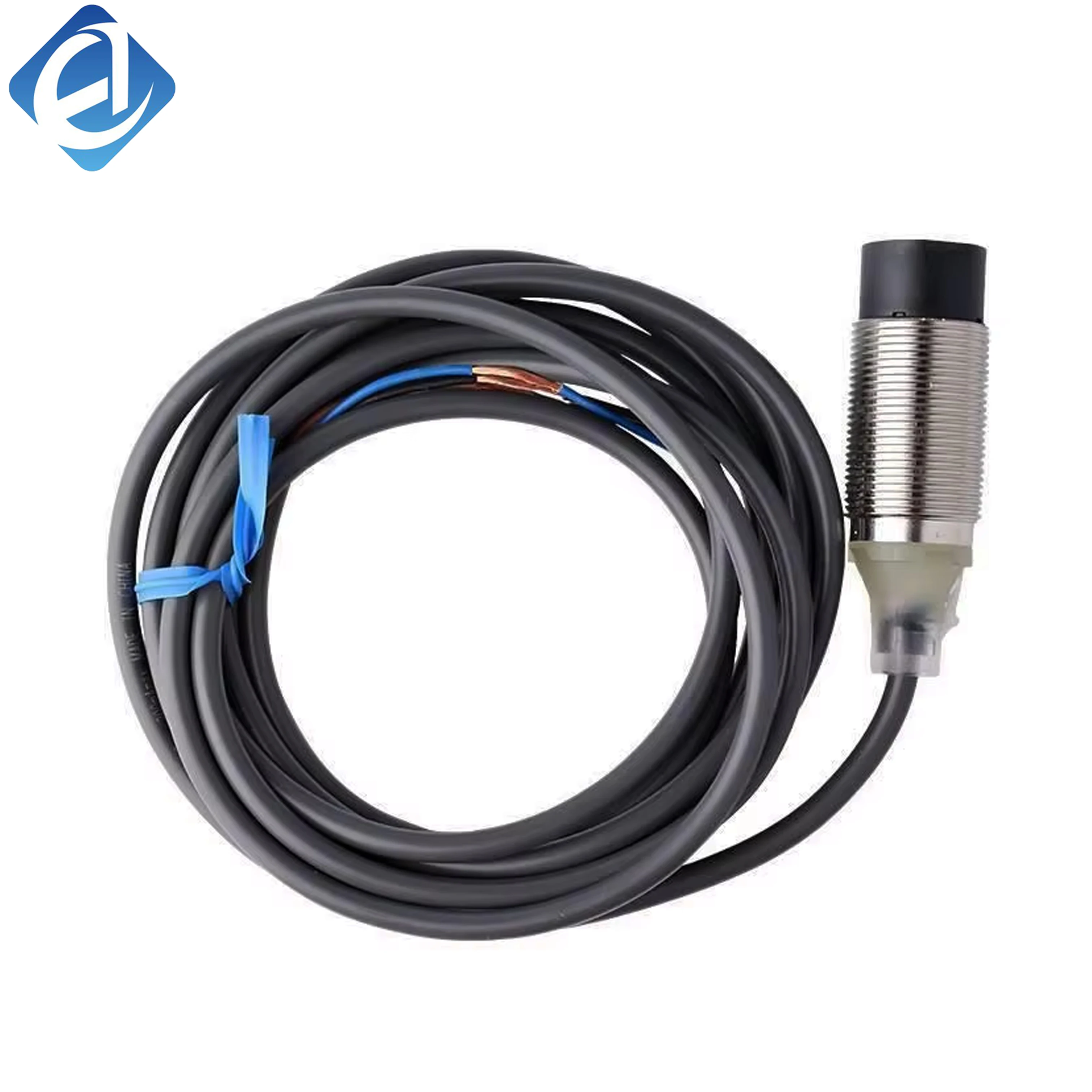 New Original Omron E2B series inductive proximity sensor. With M18 thread and 5mm sensing distance, it provides stable metal detection, waterproof and anti-interference performance. Widely applied in mechanical limit control, equipment positioning and ind