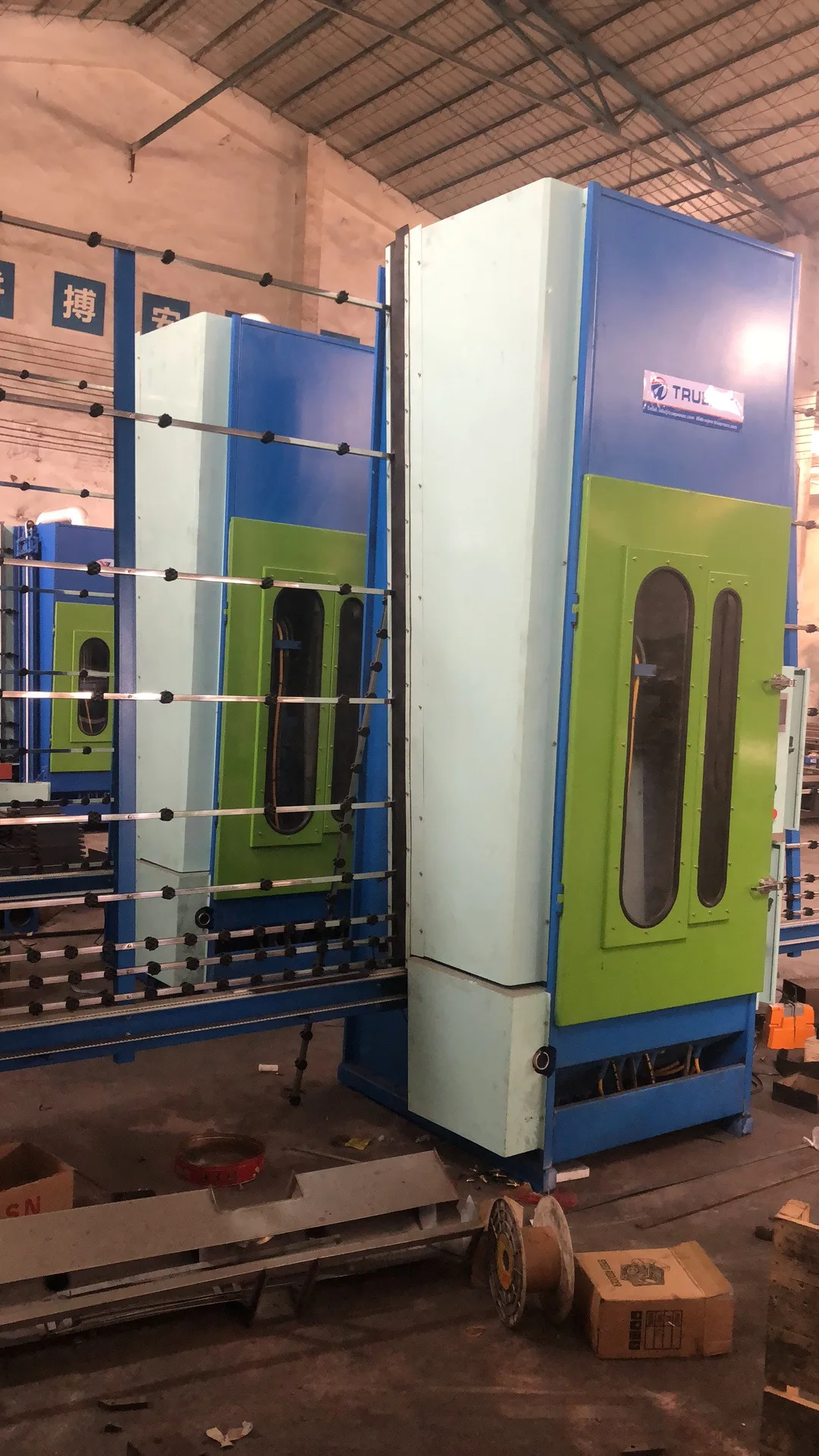 Matte Sand Blasting Frosting Glass Automatic Vertical Glass Sandblasting Machine