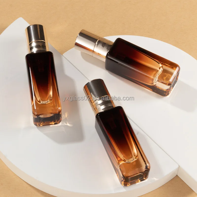 30ML Make up packaging empty bottle Luxury packaging bottle of new style Liquid foundation packaging container details