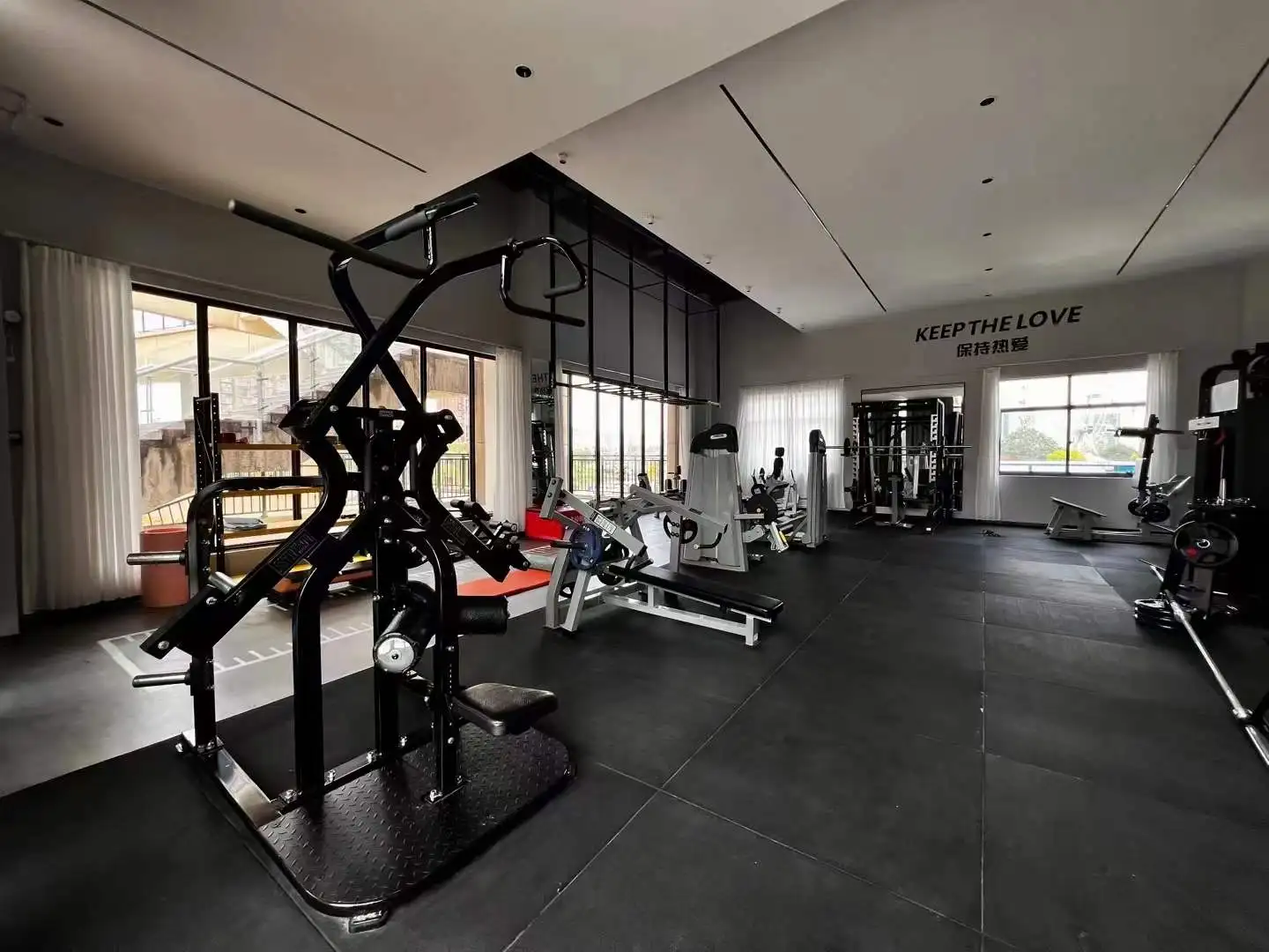 NEW TECH PLUSX ジム機器 プレートローディング DZ91 ラットプルダウン