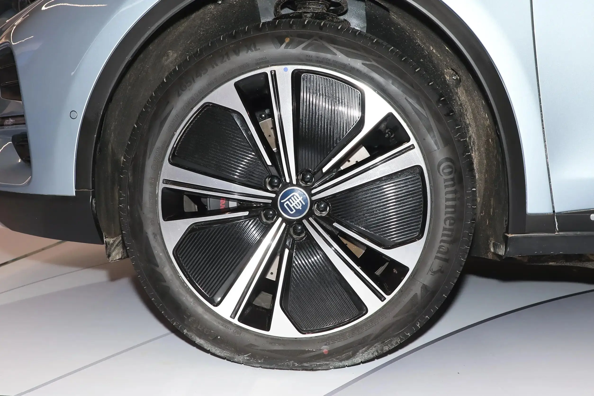 2023 New Released BYD Tang EV Champion 600km 730km Premium 635km 4WD Flagship Electric Vehicle 7-seater EV Car
