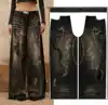 Marrón oscuro