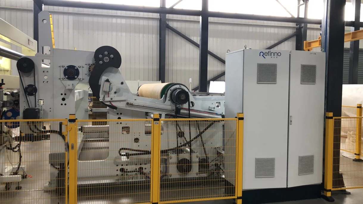 Машина для обмотки ткани с автоматической катушкой трансформатора для выравнивания краев