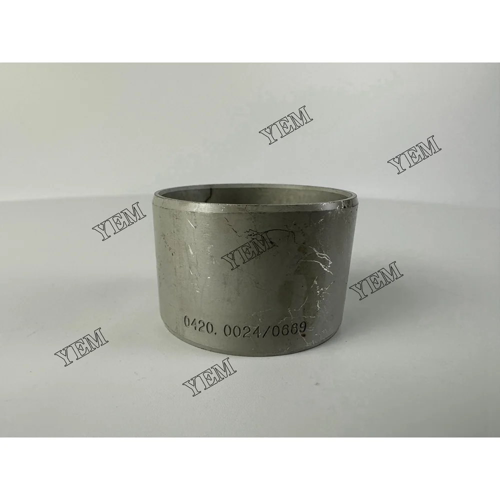 Hot Selling BF4M1013 Bushing 0420-0024 for Deutz Diesel Tractor Motor Engine for Deutz Bushing 6