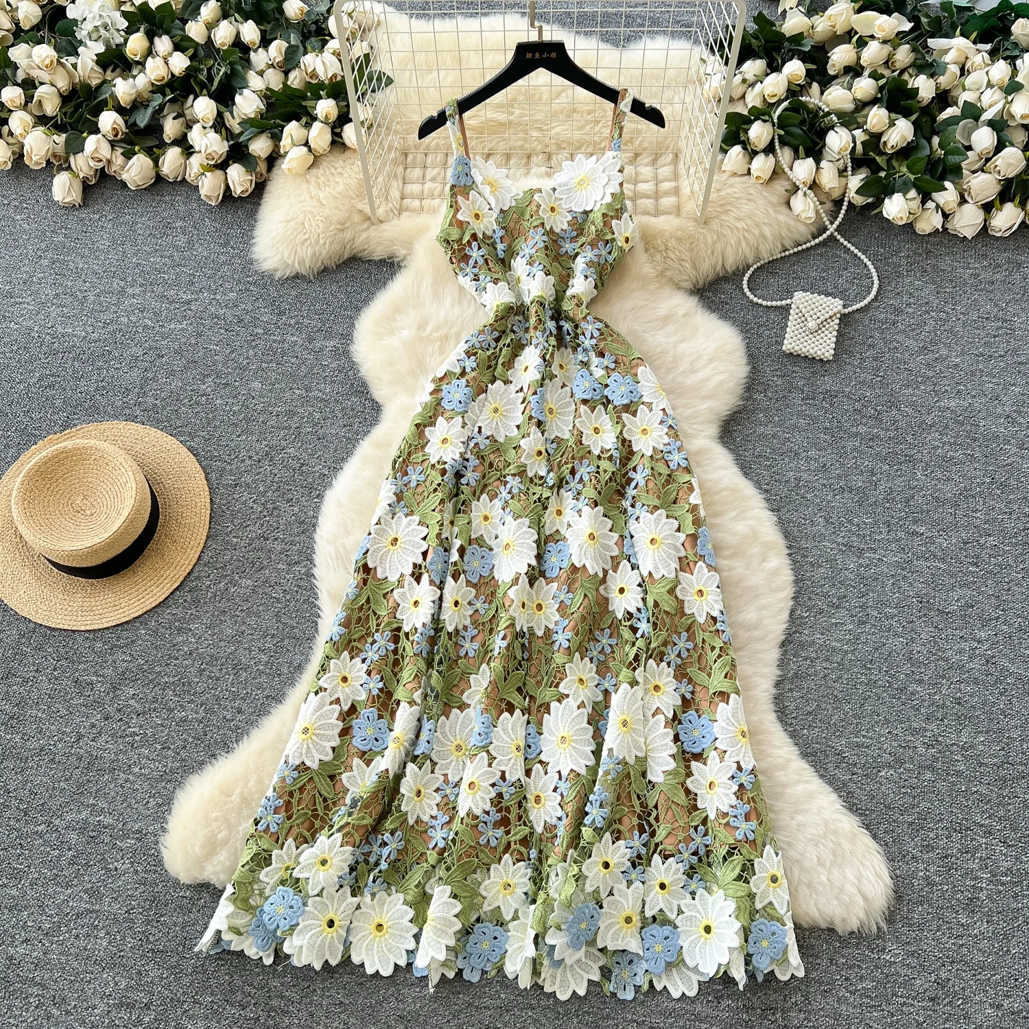 批发女装性感2025新款花朵镂空拼接时尚连衣裙 - Buy Dress Women's
high Waist Dress
evening Dress Product on Alibaba.com