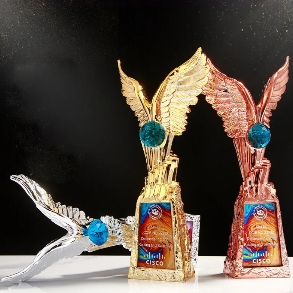 Благородный полимерный Золотой Серебряный Бронзовый Деловой Подарок с изображением животного крыла орла индивидуальный логотип украшение для дома и офиса награда за