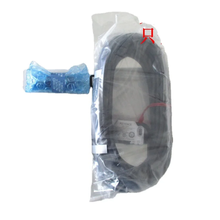 Keyence GS-11P10 Safety Interlock Switch - Reliable & Innovative
