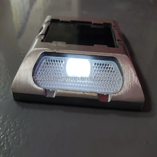 Solar Road Stud Flashing Light Led Driveway Markers Road Studs