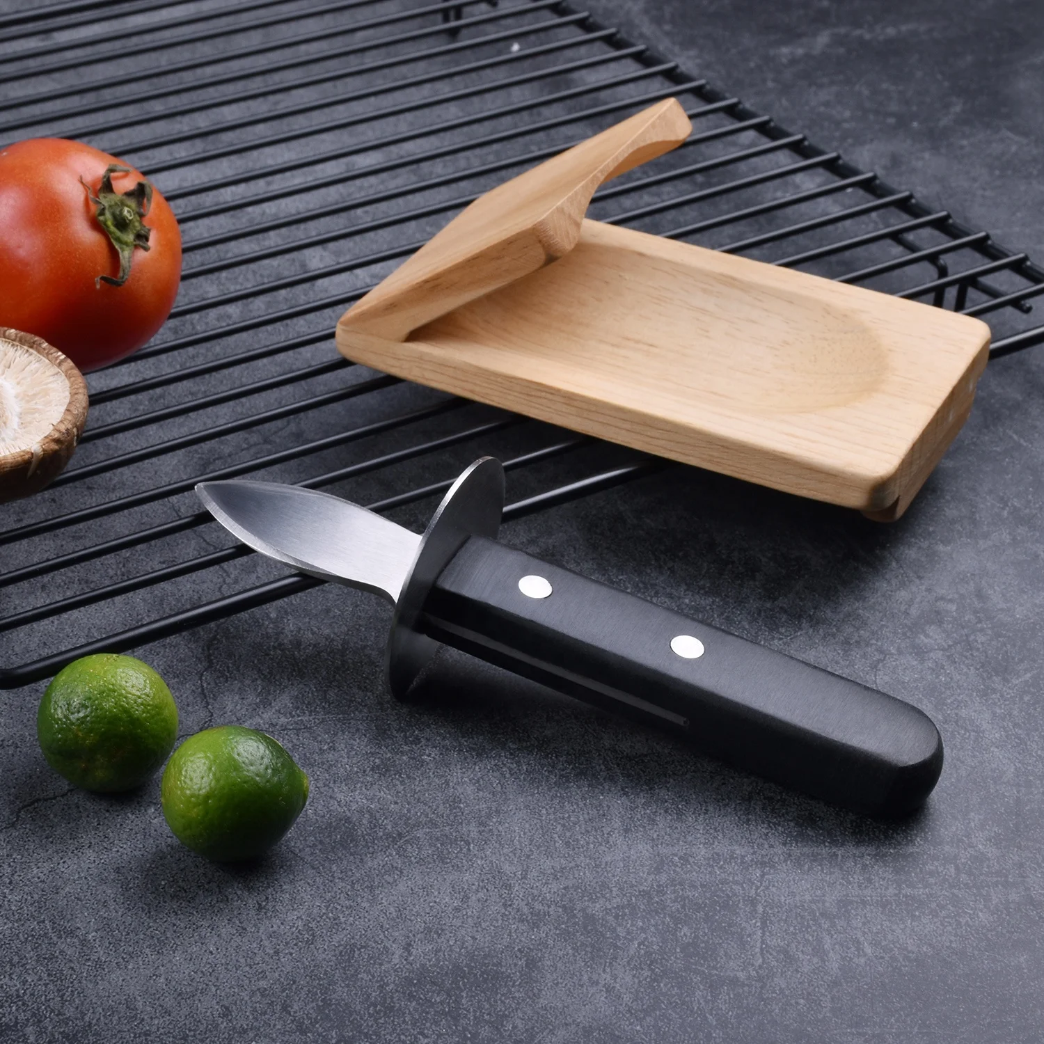 В наличии нож для морепродуктов из нержавеющей стали с нескользящей