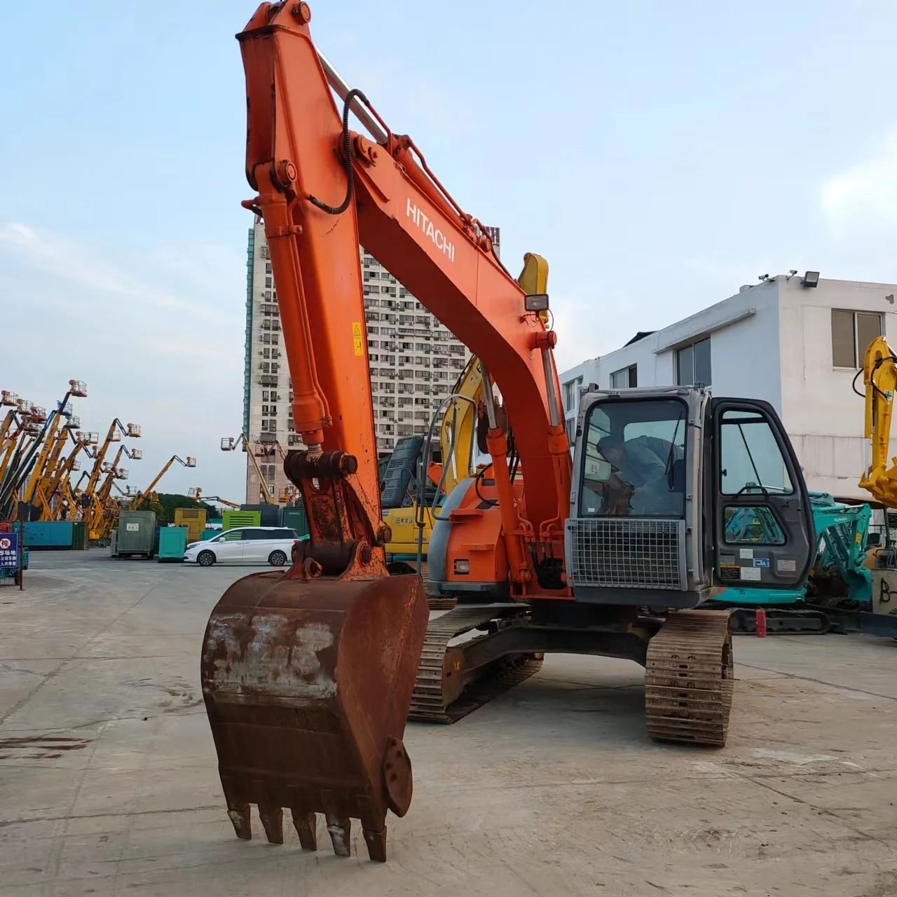 Used Hitachi ZX125US Excavator 12 Ton 0.4m Bucket Capacity