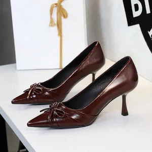 Retro Oil Skin Office Pumps High-Heeled Shoes Pointed Toe Shallow Mouth Bow Decorative Thin 8cm One Pedal Synthetic Leather