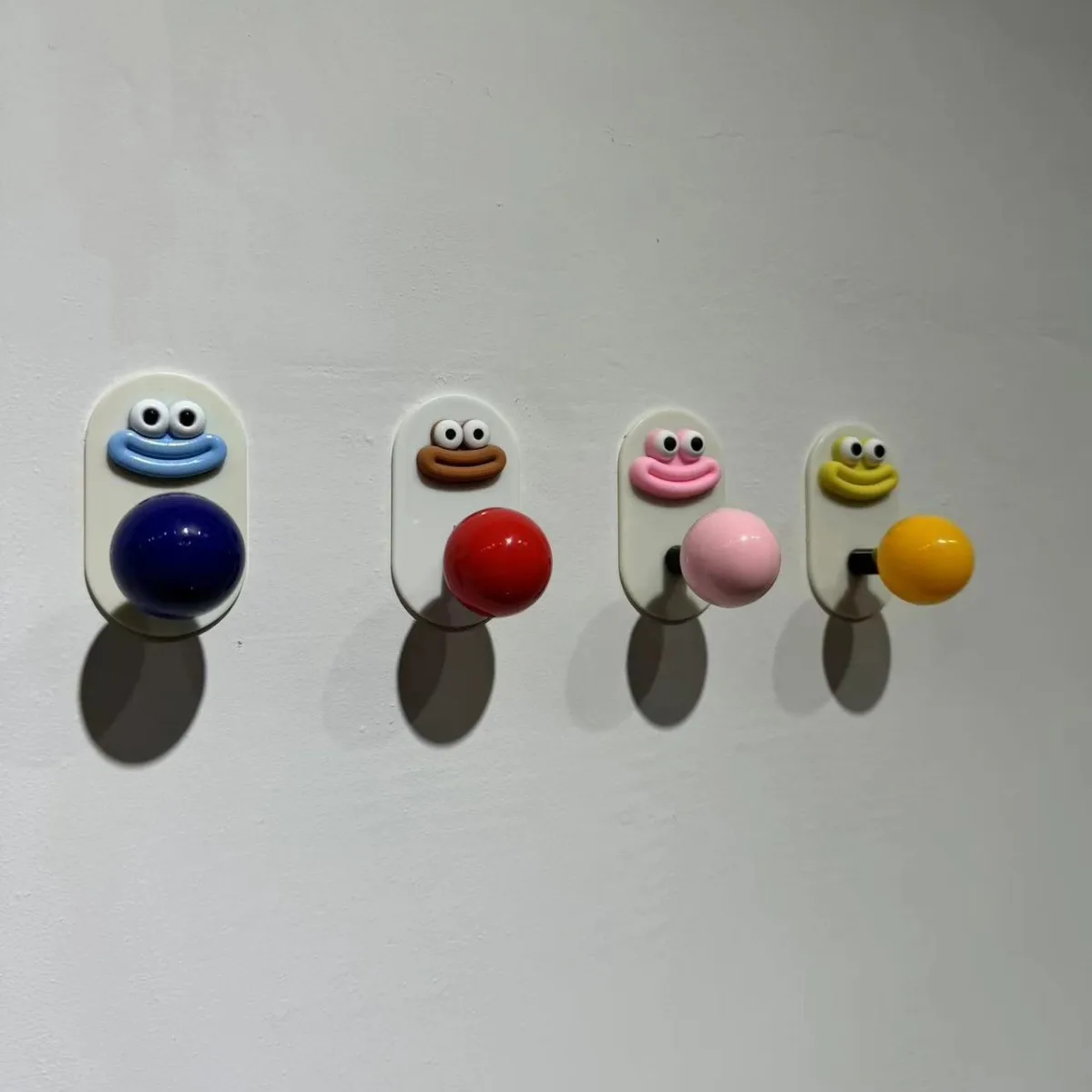 Manufacturer's Straight Multi-color Iron Aluminum Plastic Modern Hook No Punching Seamless Easy Install Multifunctional Hook