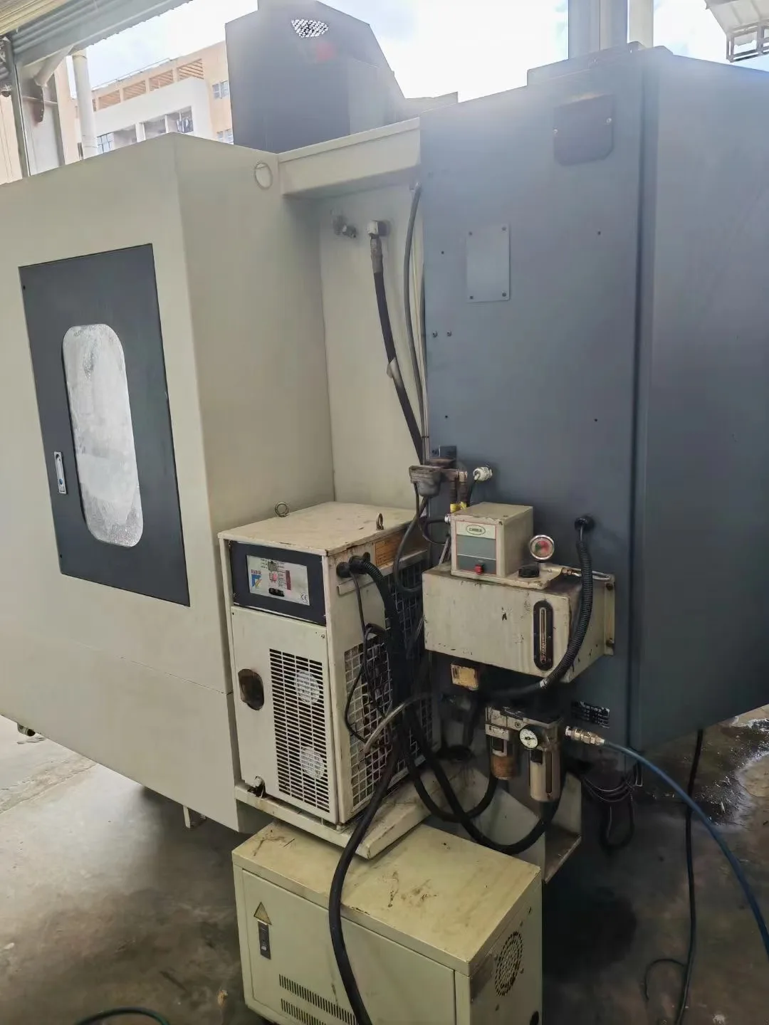 YCM FV65A Cnc Milling Machine for Sale 650 VMC Made in China Machining Center