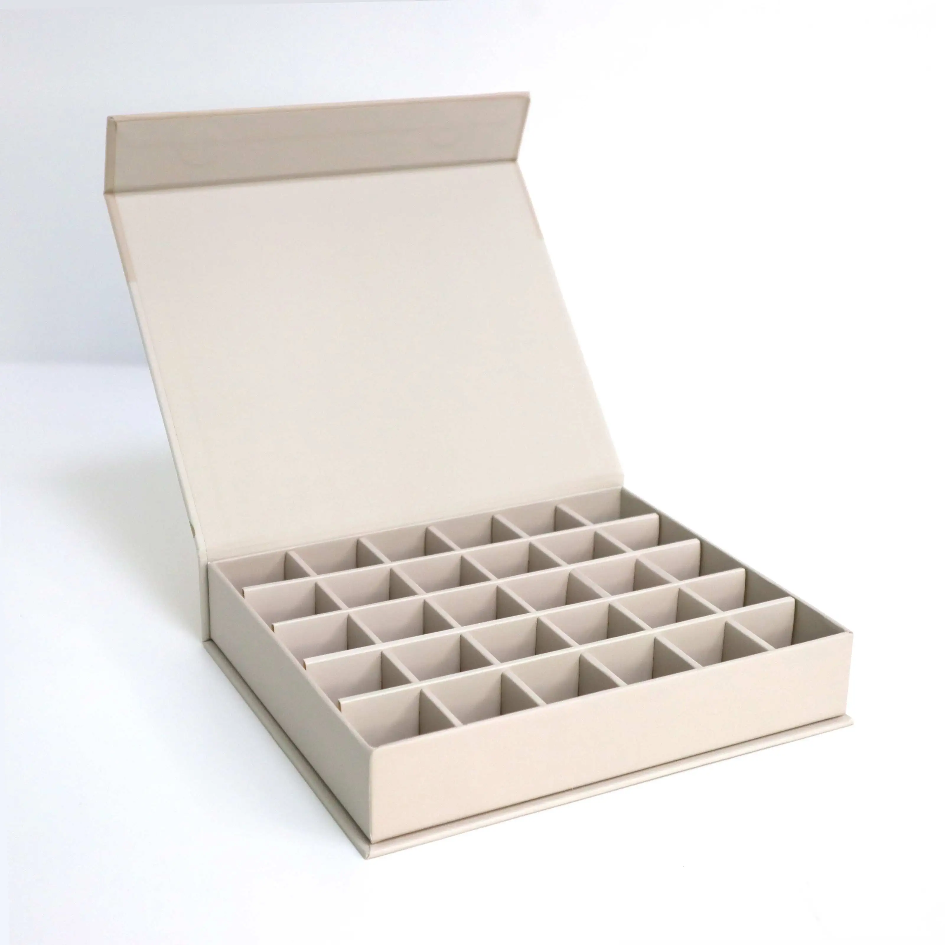 Customized Luxury Paper Magnet Closure Box Rigid Cardboard Magnetic Lid Chocolate Gift Boxes With Division