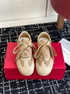 Wholesale Premium PVC Sports Shoes Fashionable Luxury Design Lightweight All Seasons Made in China