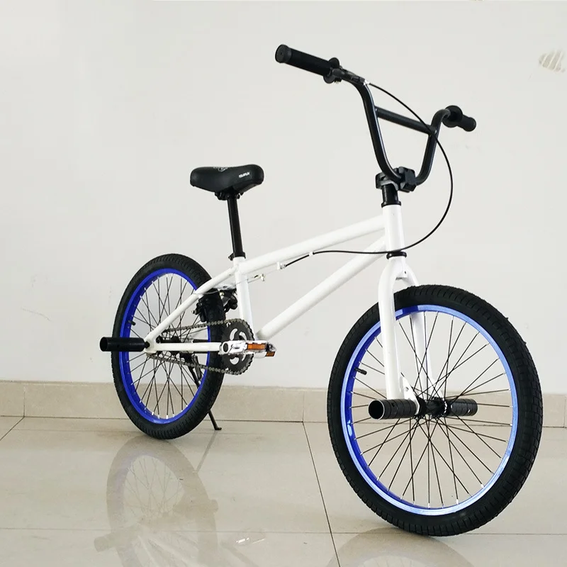 Bmxバイクエクストリームスポーツパフォーマンスストリート