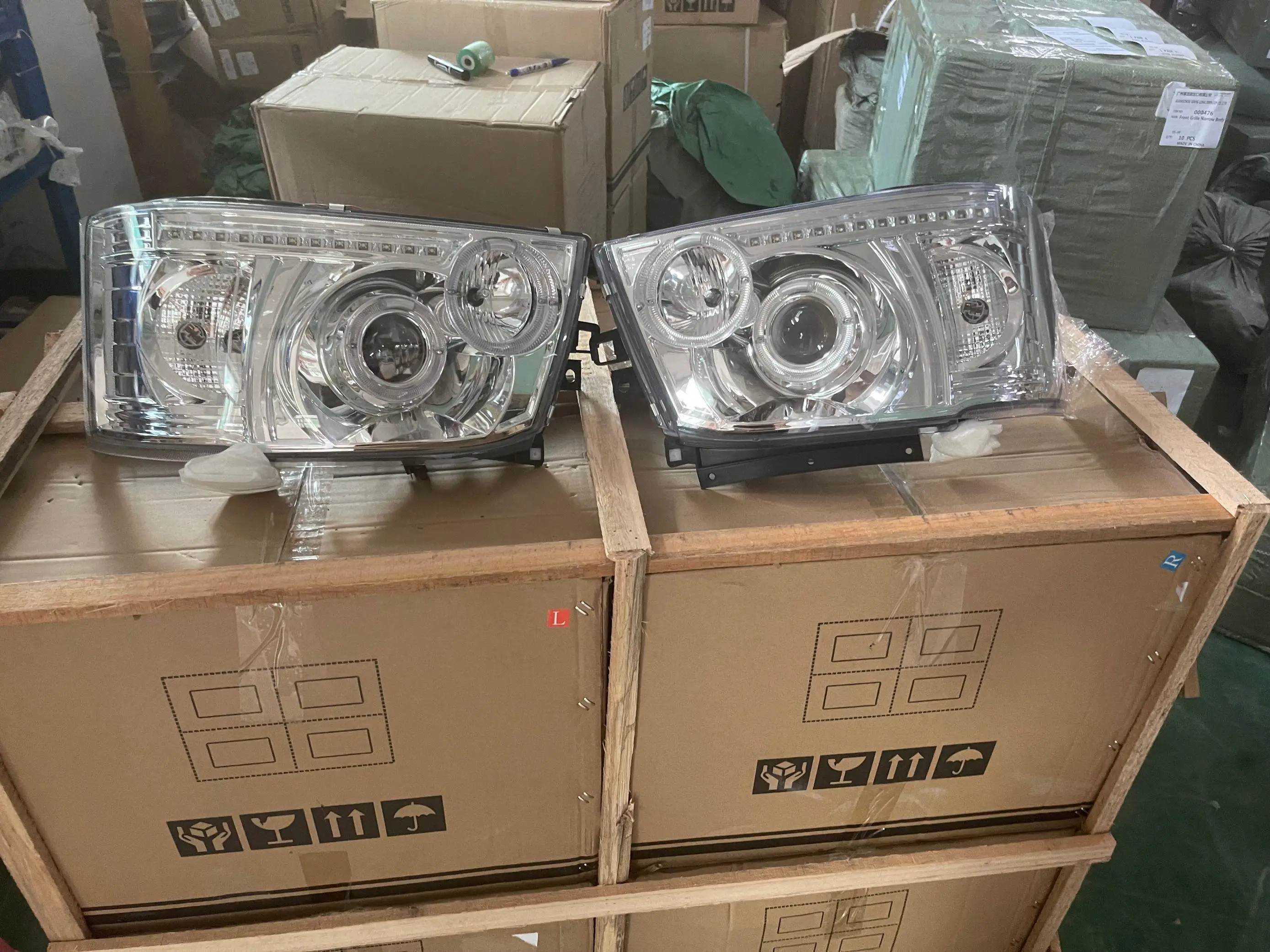 Auto Headlamp Hiace 4681 Angel Eye Head Light New Hiace Led Head Light