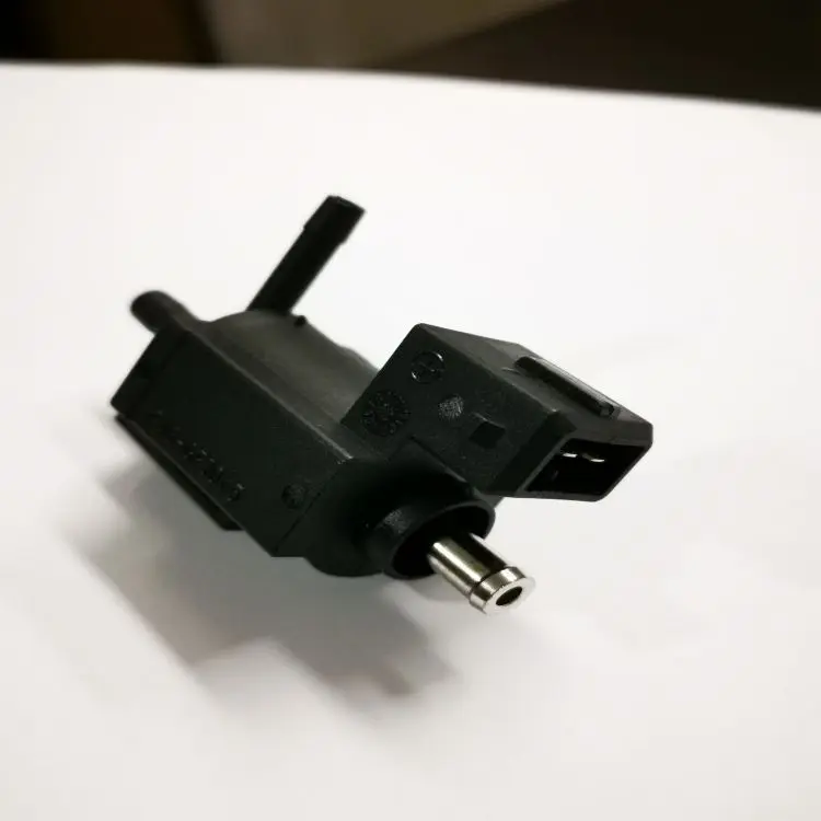 Turbo Solenoid Valve Boost Control 30670448 for Volvo XC90 XC70 V70 S60 C70 S80 19168559 12657023 722240130 9473212 8627299