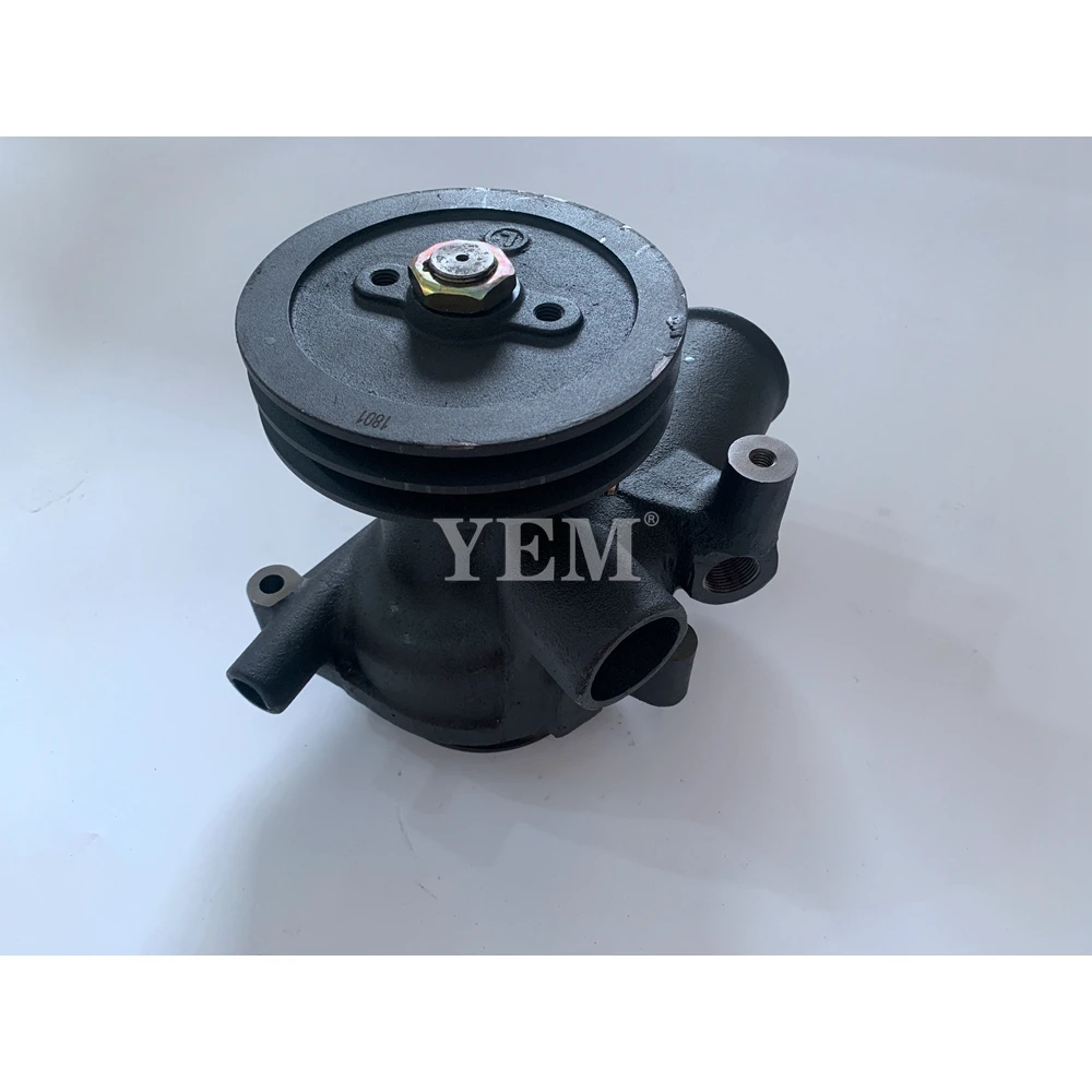 High Performance RD8 Water Pump for Nissan 2