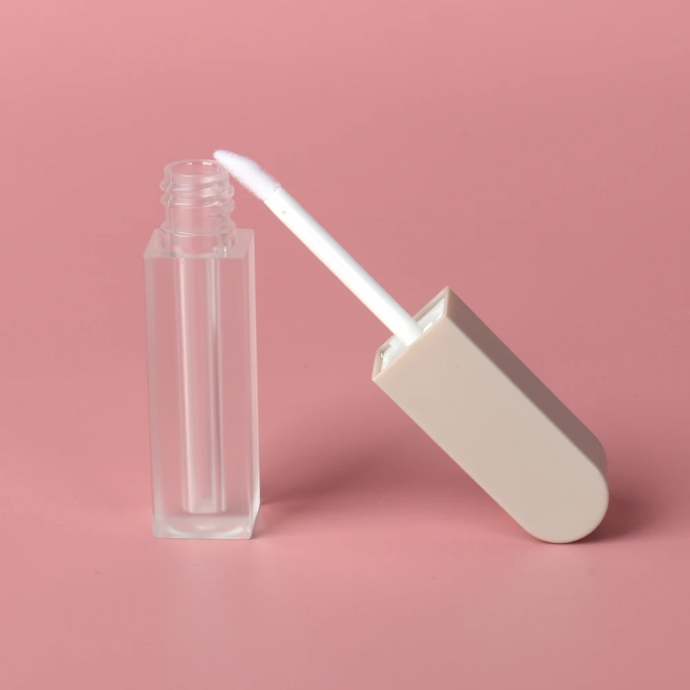 Omi Recyclable Plastic Empty Lip Gloss Containers For Cosmetic Use