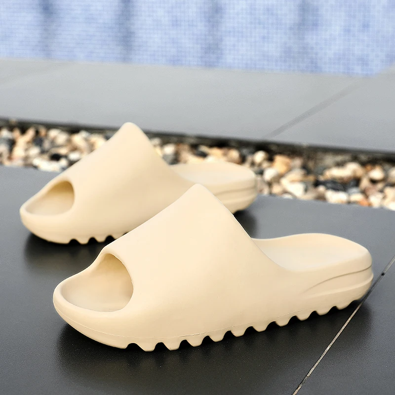 Famous Brands Slipper EVA Men Sandals Slides Footwear Slide Sandal Beach  Slippers - China Design Walking Shoes and L V Sneaker for Men Women price