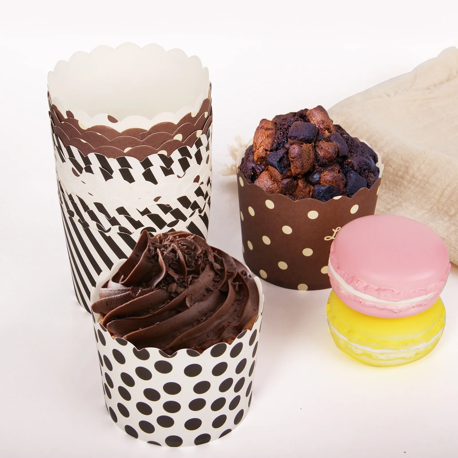 Tulip Cupcake Wrappers Liners Baking Muffin Cup Colorful Greaseproof Paper Custom Disposable Cake Tools 90gsm Paper Portion Cup