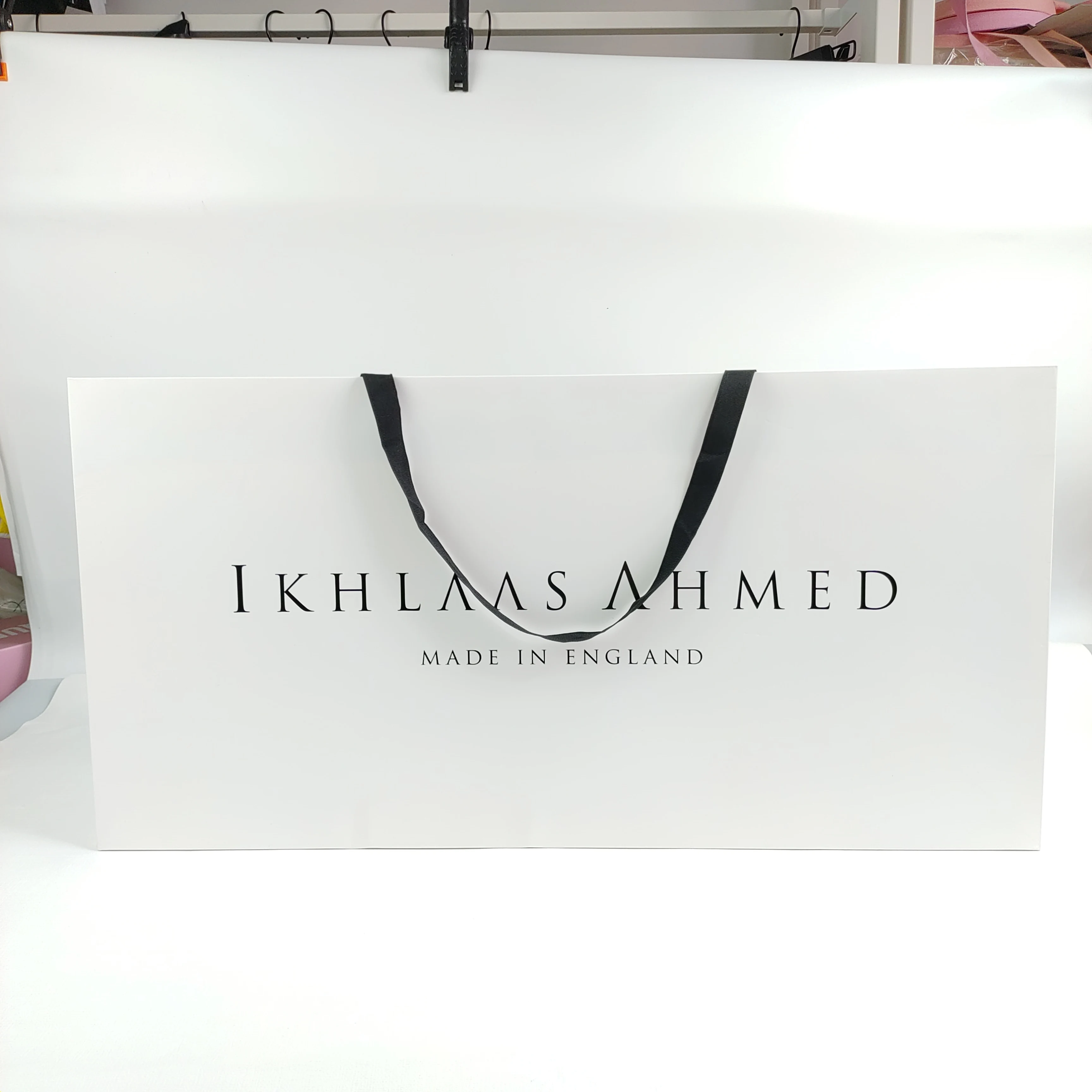 High Quality 300gsm Packaging Gift Bag Clothing Packaging extra Large  Shopping Bags Luxury Shopping Paper Bag with Custom logo