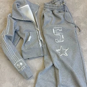 Custom Distressed Embroidery Logo Sweatpants and Crop Top Zipper Hoodie Set 2 Piece Jogger Women's Casual Sweat Suits Hoodie Set