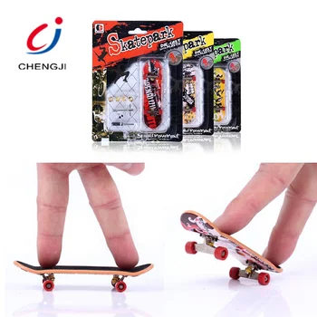 Cheap Maple Fingerboard Plastic Educational Mini Children Desk Game Deck Finger Skateboard