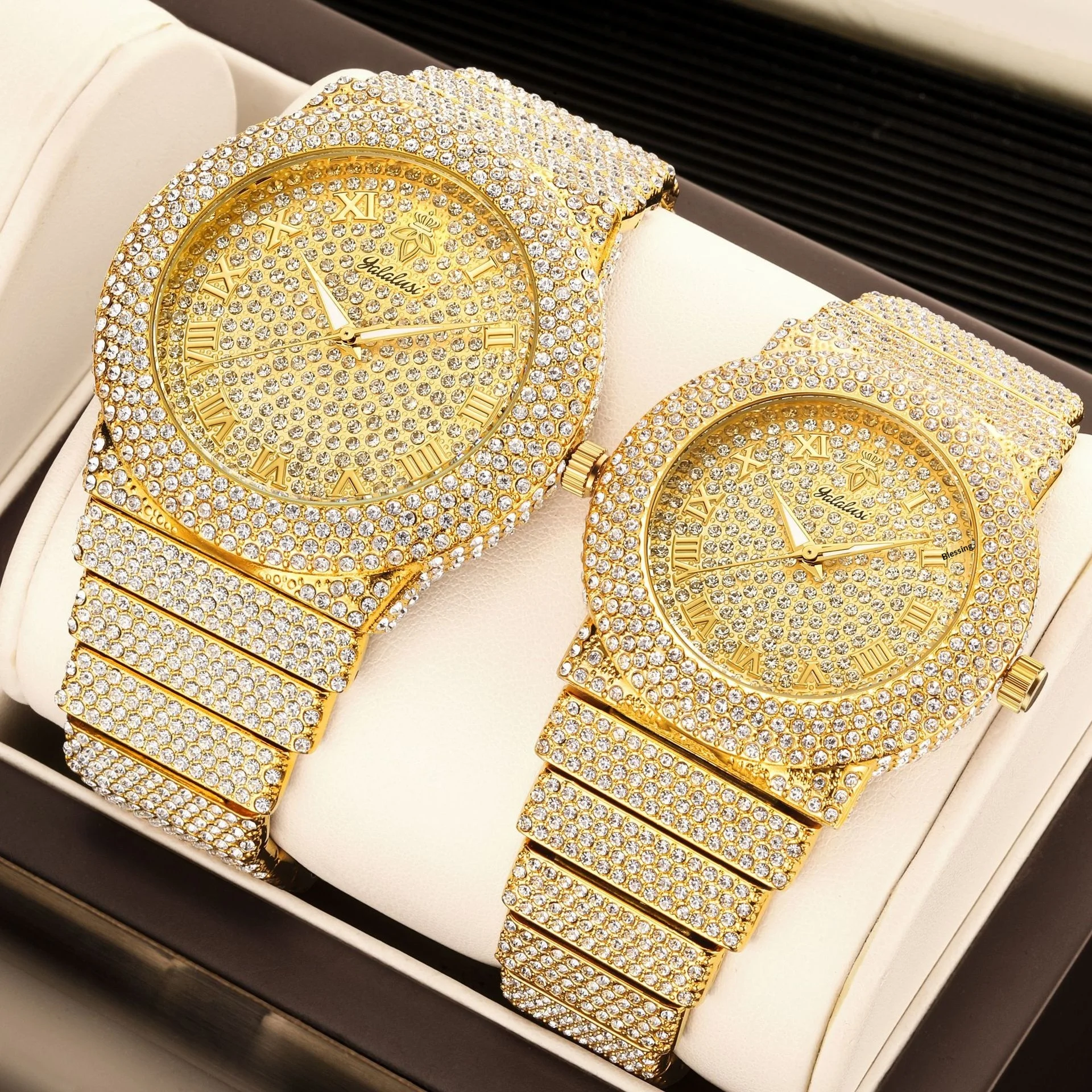 Diamond Quartz Watch OM-584781