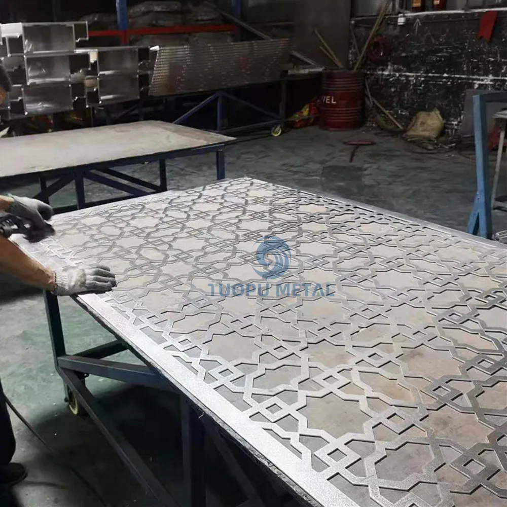 Customized Decorative Metal Room Divider Screen Partition for Interior Decoration