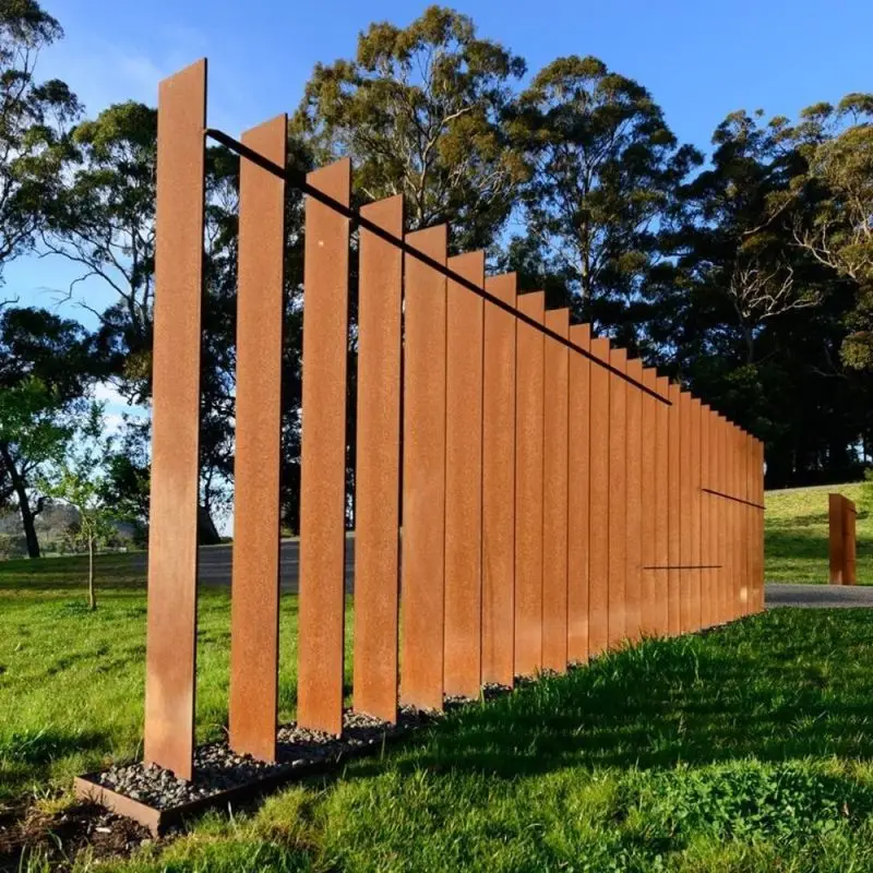 产品概述 耐候钢也称为corten钢,以其长期使用,低维护成本和艺术古铜