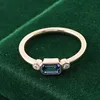 Bague en or jaune 14 carats avec saphir de laboratoire