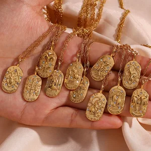 OEM Vintage Embossment 12 Zodiac Signs Zircon Pendant Necklace 18K Gold Plated Stainless Steel Fashion Accessory for Women