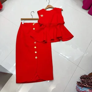Factory Wholesale Spring Summer 2 Pieces Set Women Sleeveless Red Black Belt  Metal Brooch Vest + Slim High Waist Skirt Set