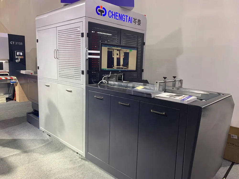 Автоматический умный манипулятор с компьютерным управлением, жесткая бумажная коробка, жесткая книга, гидравлическая машина для глубокого тиснения