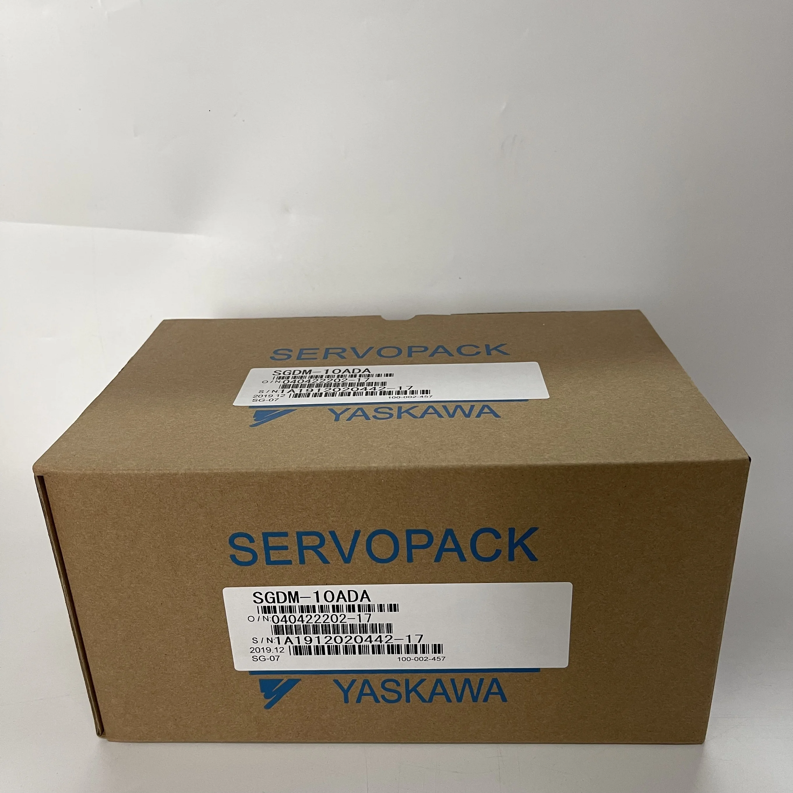 Yaskawa AC Servo Amplifier SGDM-10ADA