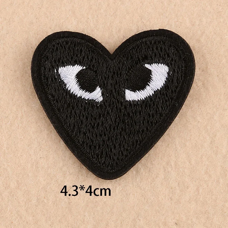 Computer Embroidery Multicolor Heart Shape Eyes Patch