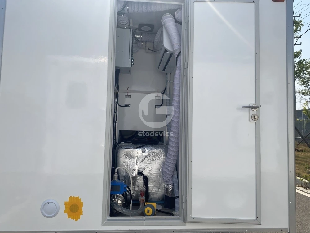 Customized  Public Toilet with Steel Skid Outdoor Mobile Portable Toilet Trailer WC Australia with CE
