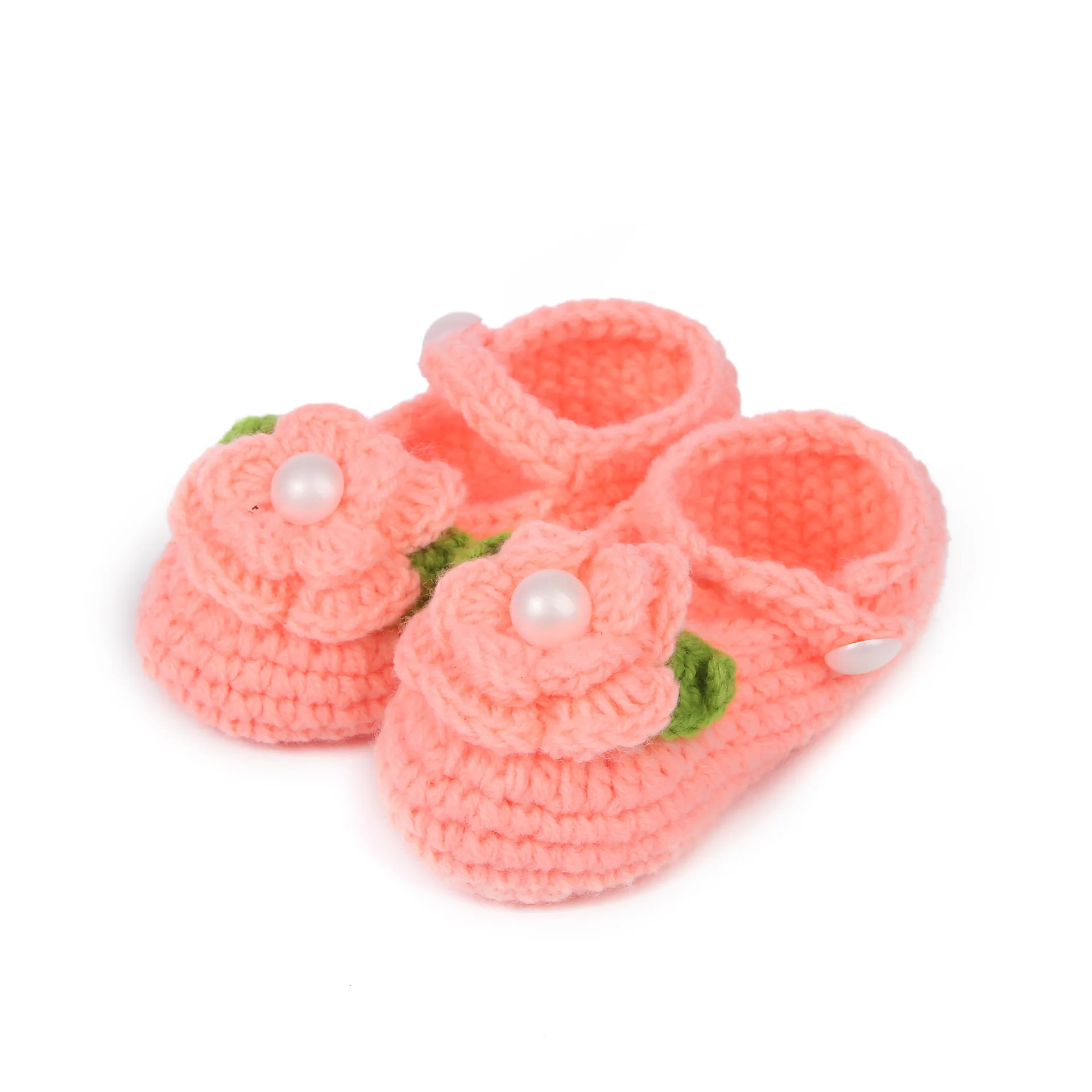 Baby woolen shoes on sale design