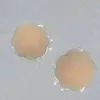 Colore della pelle del fiore di pruno perforato