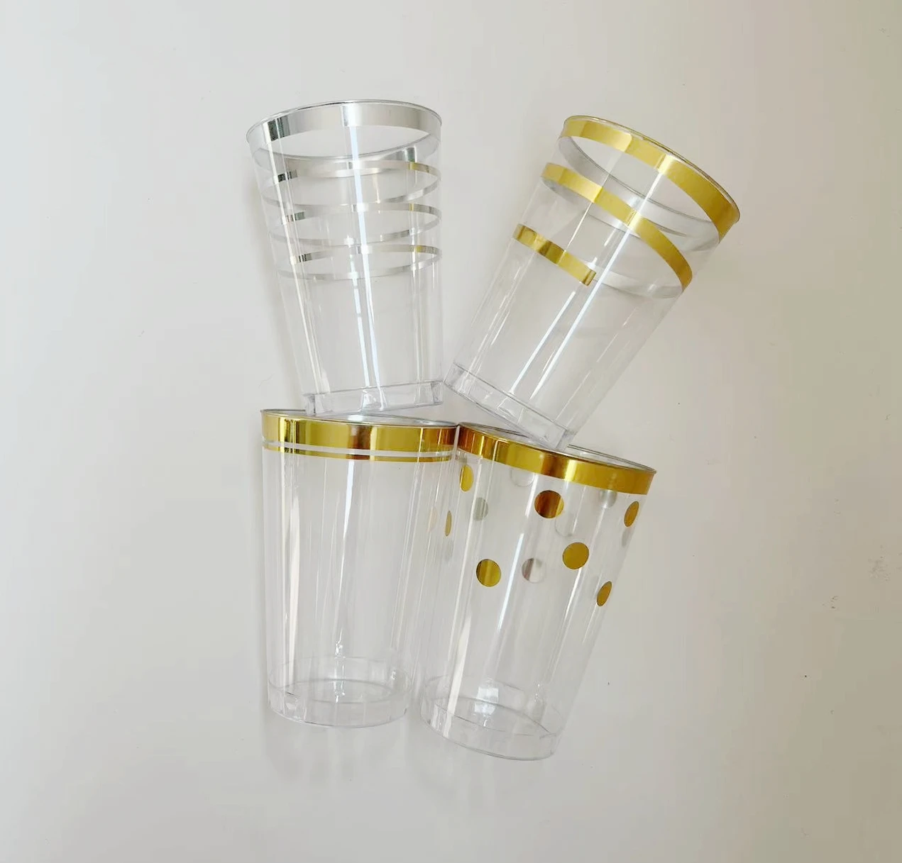 Plastic Cups - Clear Silver Swirl Round Tumblers