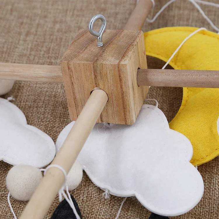 Музыкальные лесные животные, войлочные детские мобильные вешалки, мобиль для детской кроватки в лесу, мультяшный Лисий детский войлочный мобильный